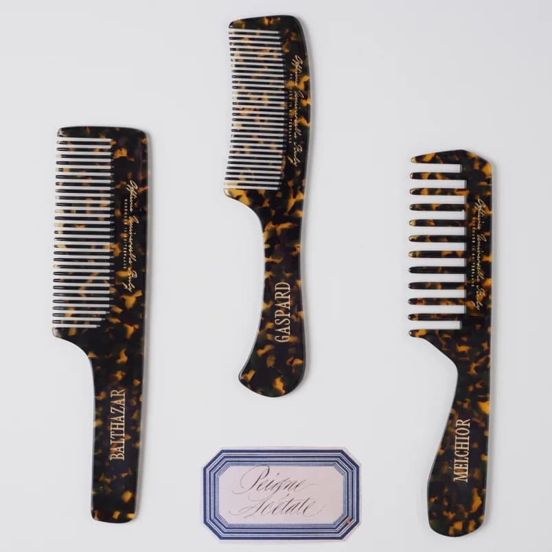 アセテート製の櫛（コーム）